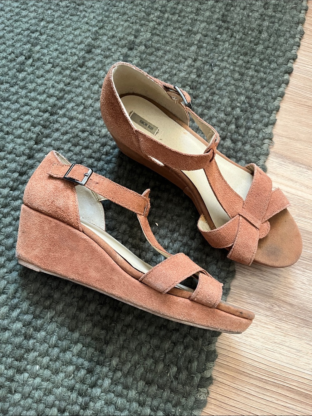 Vintage Kimchi Blue Suede Wedge T Strap Sandals